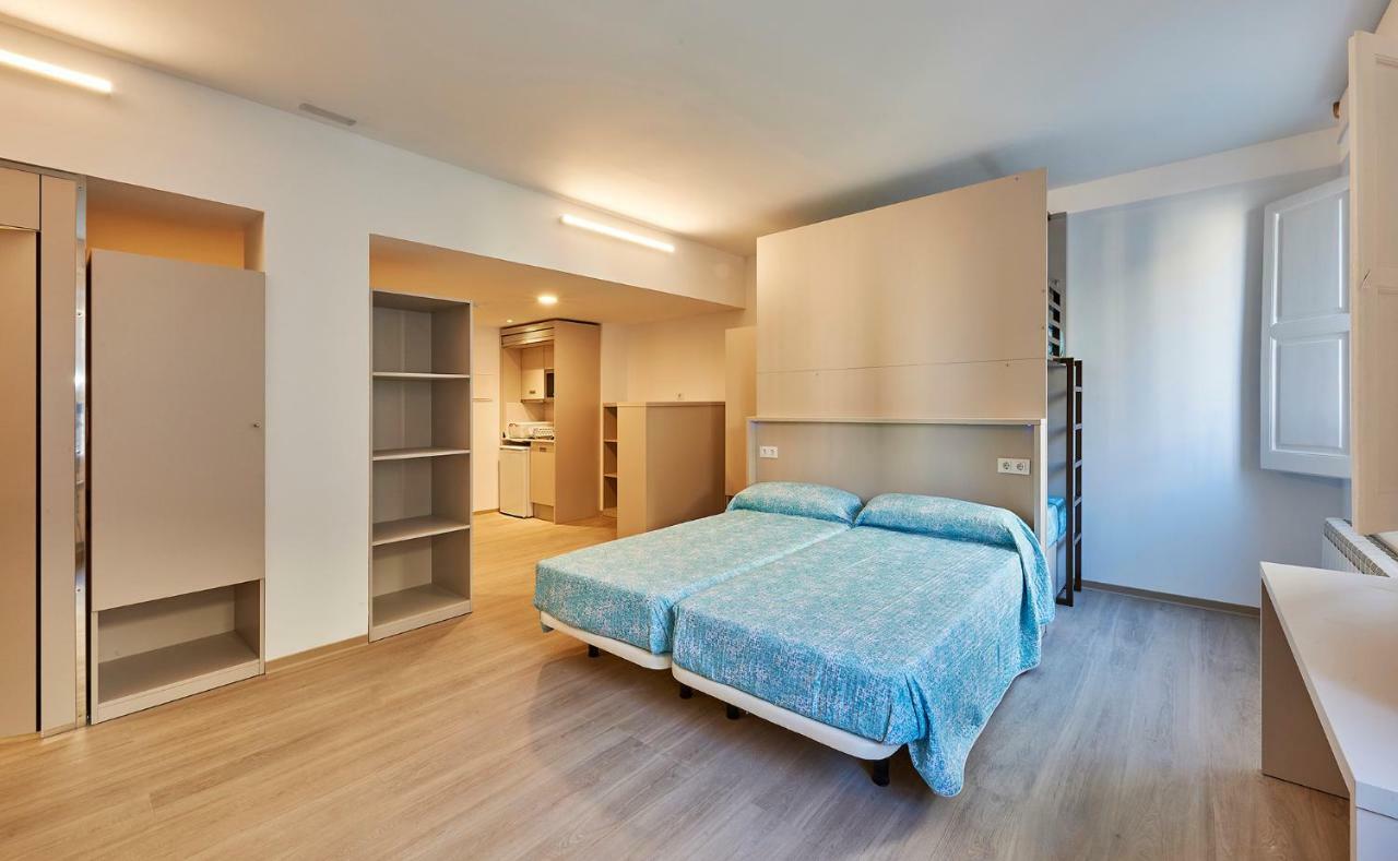 Alberg Abat Oliba Monistrol de Montserrat 外观 照片 A typical studio apartment